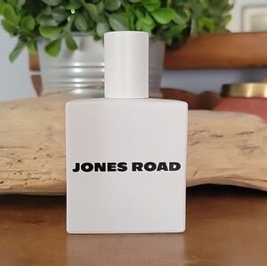 Jones Road Shower 30ml Fresh Soap Clean Girl Scent